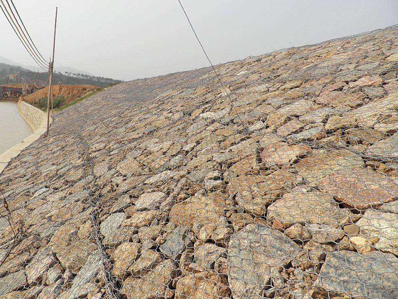 用灌漿法格賓網能改善滑坡帶土石性質