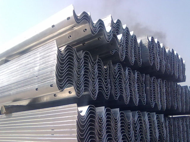 三波護(hù)欄板